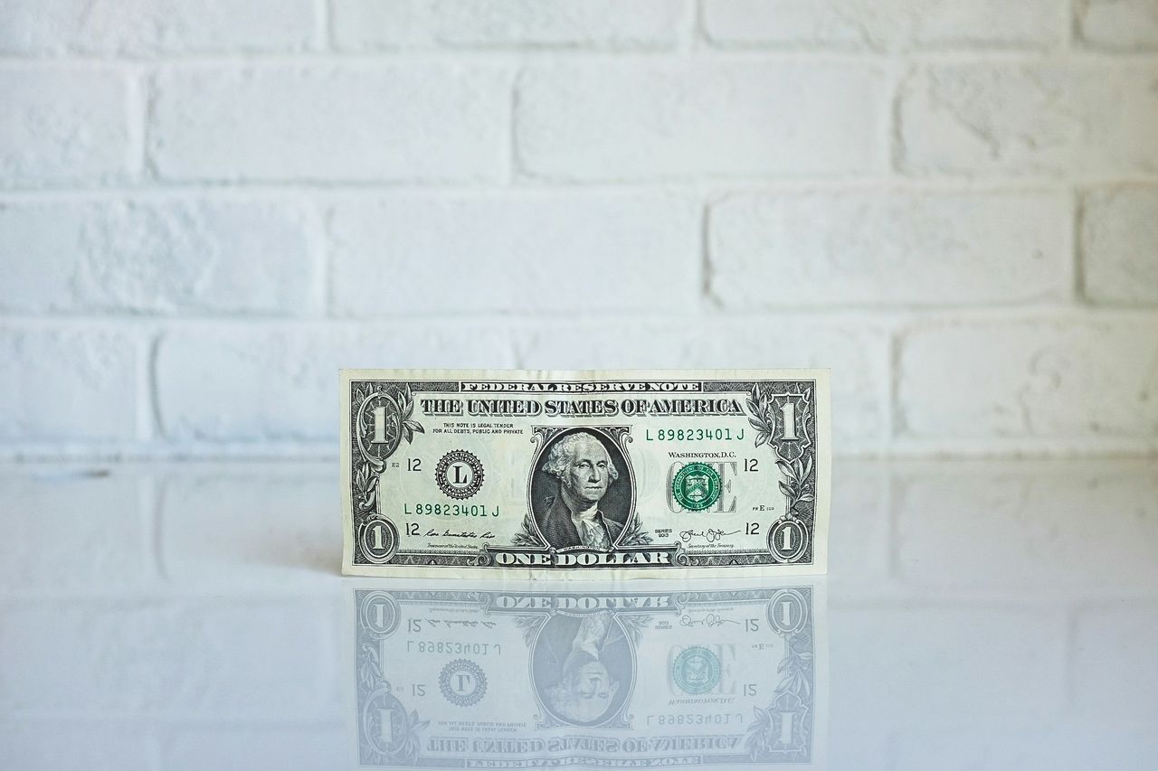 Accepting counterfeits
